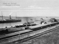 HVH Historisch 1910  In 1910, short of twenty years after its opening Hoek van Holland Haven (Harbour) looked like this. A modest design but traffic soon took off and the connection proved to be a star.